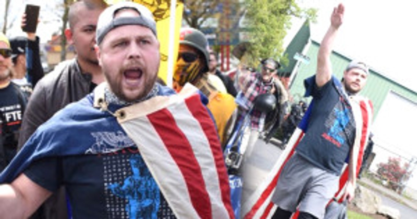 ABD'de Başörtülülere Saldıran Irkçı, Kendisine Engel Olmak İsteyen 2 Kişiyi Öldürdü