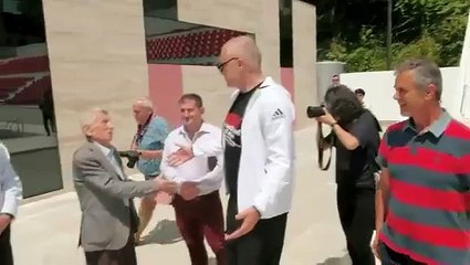 Babai i kandidates se PD-se fjale te medha per Rame - Video Dailymotion