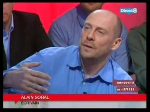 Féminisme : Alain Soral face à Anne Hidalgo sur Direct 8