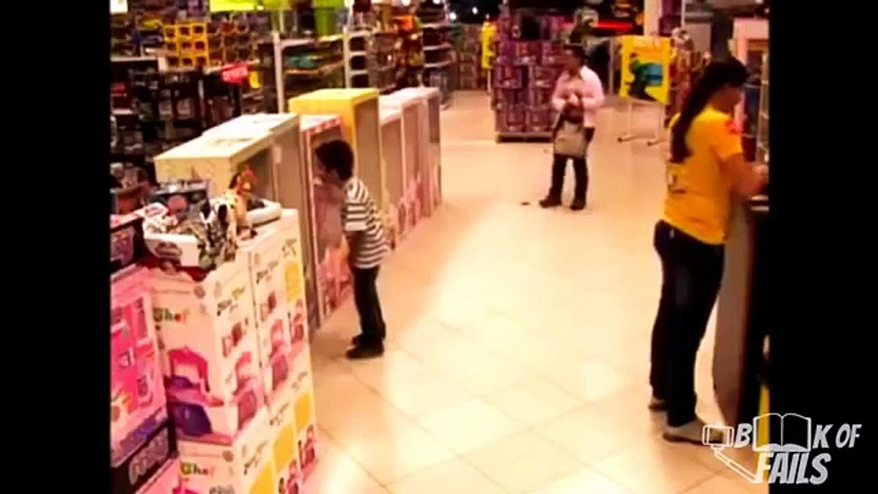 أقوى المقالب المضحكة والمرعبة لعام 2017 - اخطر مقالب ستشاهدها بحياتك