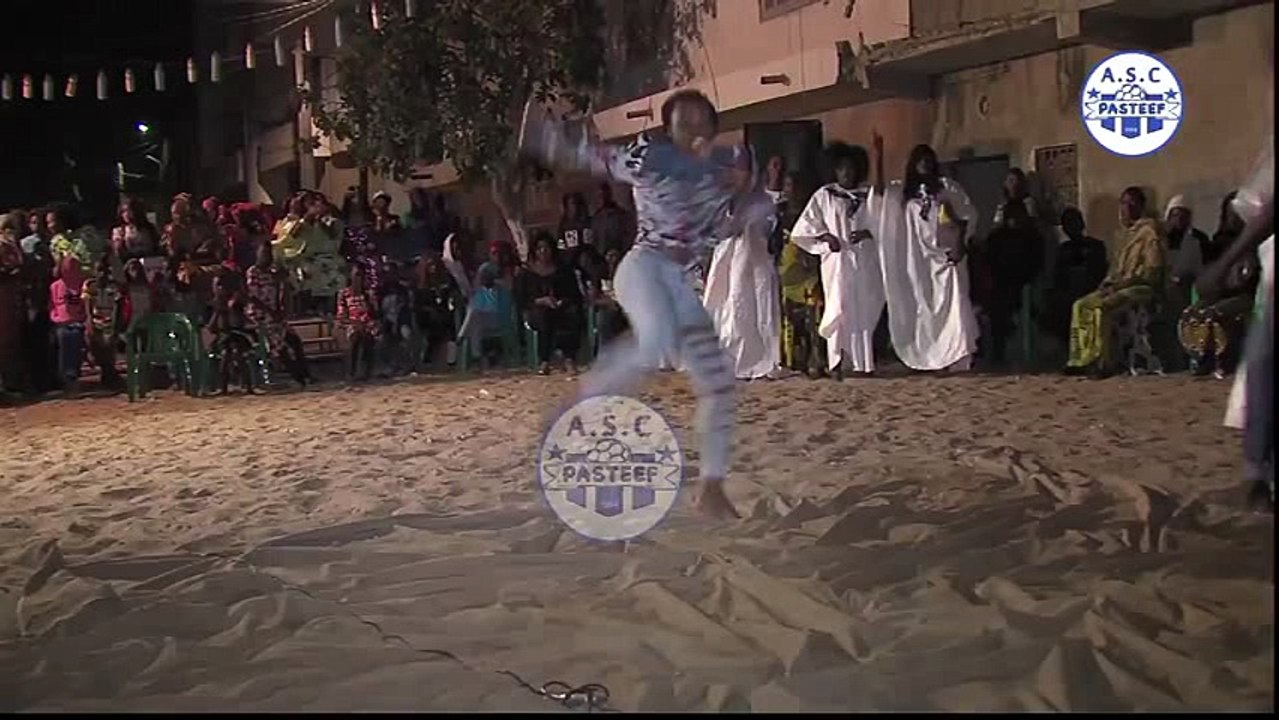 insoliite - agression d'une danseuse en plein taneberr