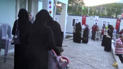 Türkmen Yetimler Için Iftar Programı