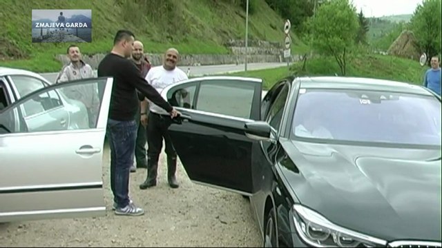 Zmaj od Sipova dobio auto na poklon od fana