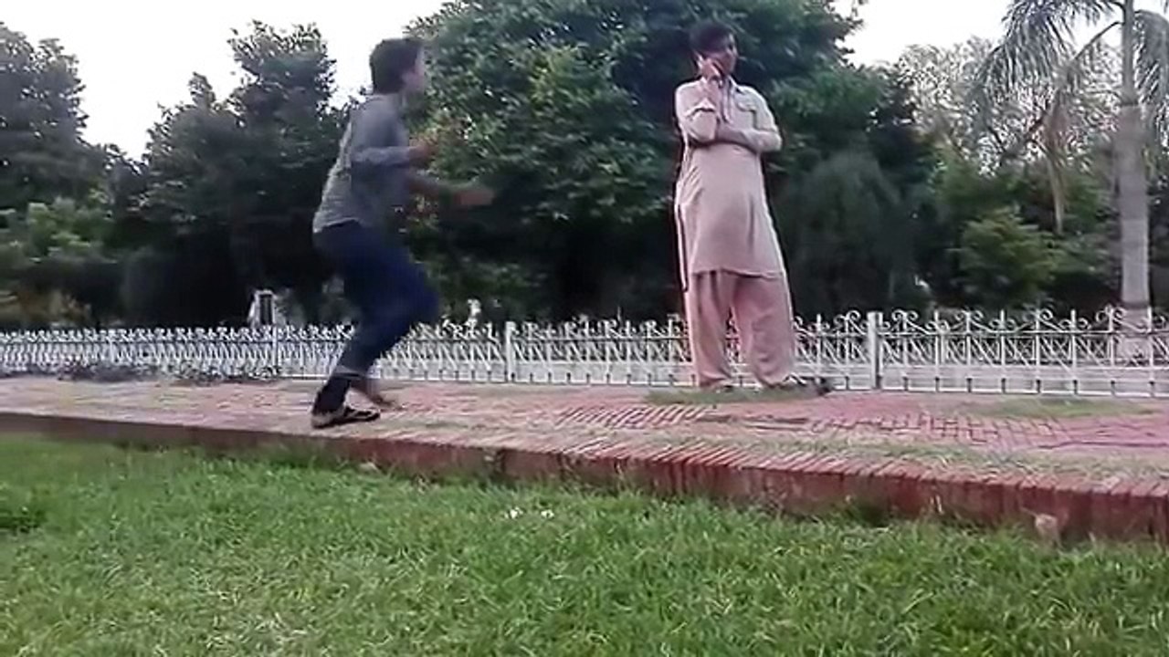 Funny_Pakistani_Video_Clip