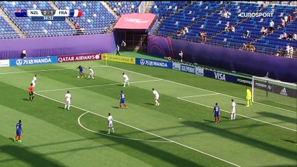 Le but EXCEPTIONNEL de Saint-Maximin avec les Bleuets !