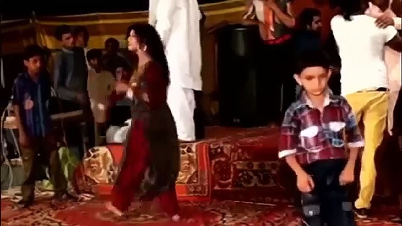 Mujra_2017 hot and sexy dance