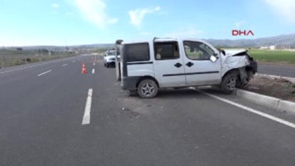 Kayseri'de Takla Atan Araçta 2 Yaralı