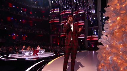 Heidi Klum Sings 'Santa Baby' With Sal