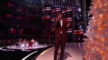 Heidi Klum Sings 'Santa Baby' With Sal