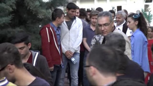 Fatma Şahin İlk İftarını Çadırda Açtı