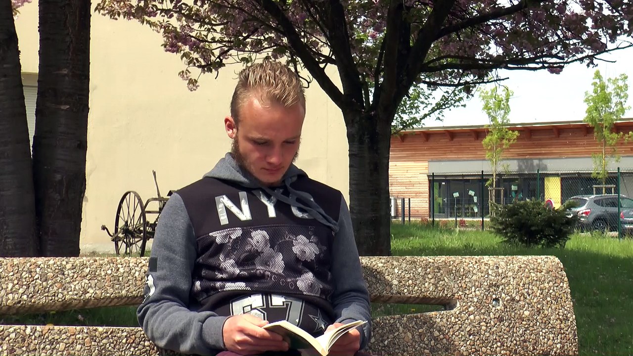 EVEM2017 : Publicité "Un sale livre" par les collégiens de Cattenom