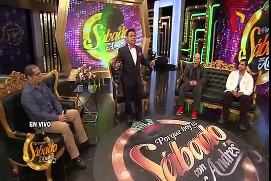 David Villanueva dio muestra de su dote musical en Porque Hoy es Sábado