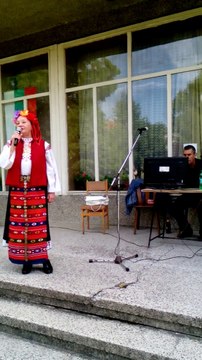 ..Катерино моме ''и ,,Димка си платно белеше,на Дунав думаше'',изп.Кина Павлова Вълчева - Николова;07.05.2017,ПЪРВОМАЙЦИ