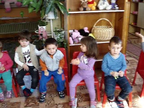 ..Мързеливото коте''текст и музика Кина Павлова Вълчева -Николова