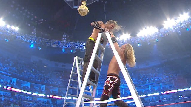 Edge vs. Jeff Hardy - World Heavyweight Championship Ladder Match - Extreme Rules 2009