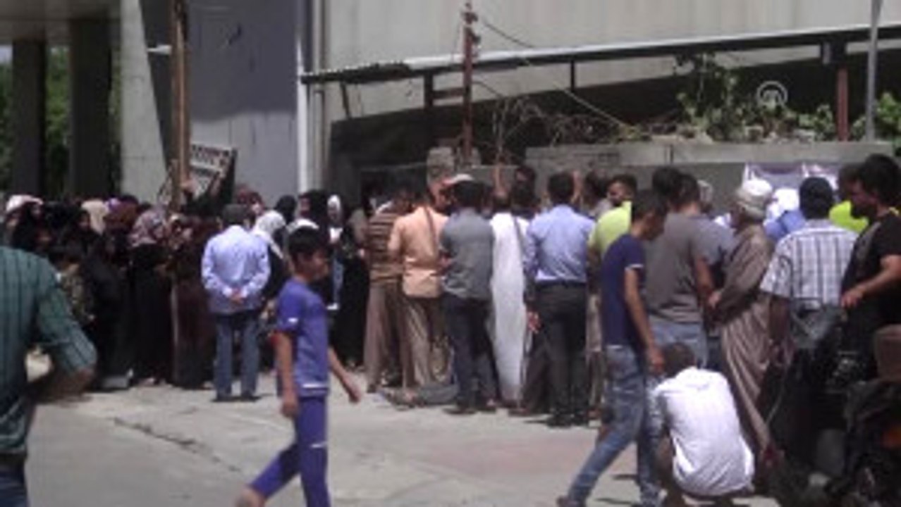 Ihh, Musul'daki Çatışmalardan Kaçan 900 Aileye Yardım Kolisi Dağıttı