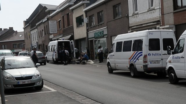 Des fouilles à Quaregnon pour retrouver un bébé. Vidéo 3 Eric GHislainDSC_4934