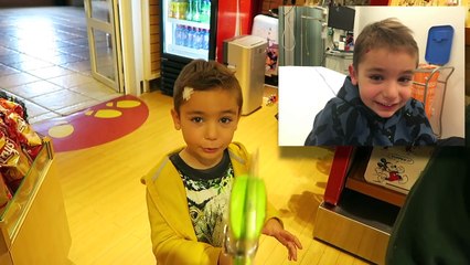 STORY TIME - Swan raconte son accident dans un magasin de jouets et sa visite aux urgences
