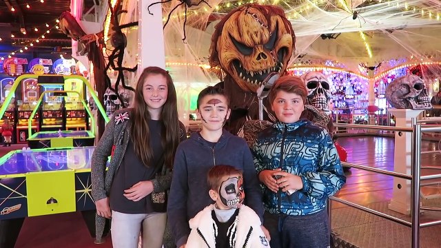 MAQUILLAGES HALLOWEEN - Grave Blessure au Front, Visage Double-Face...