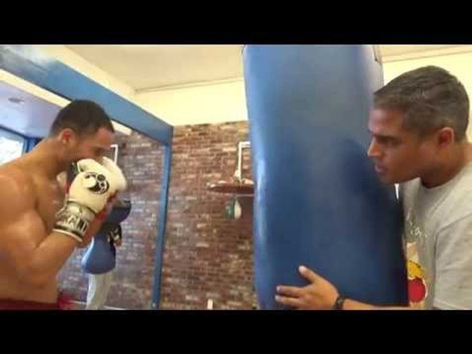 JUAN FUNEZ SICK power on heavybag working with ricky funez EsNews Boxing