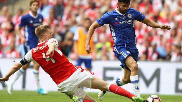 Wenger pays special tribute to Mertesacker's performance