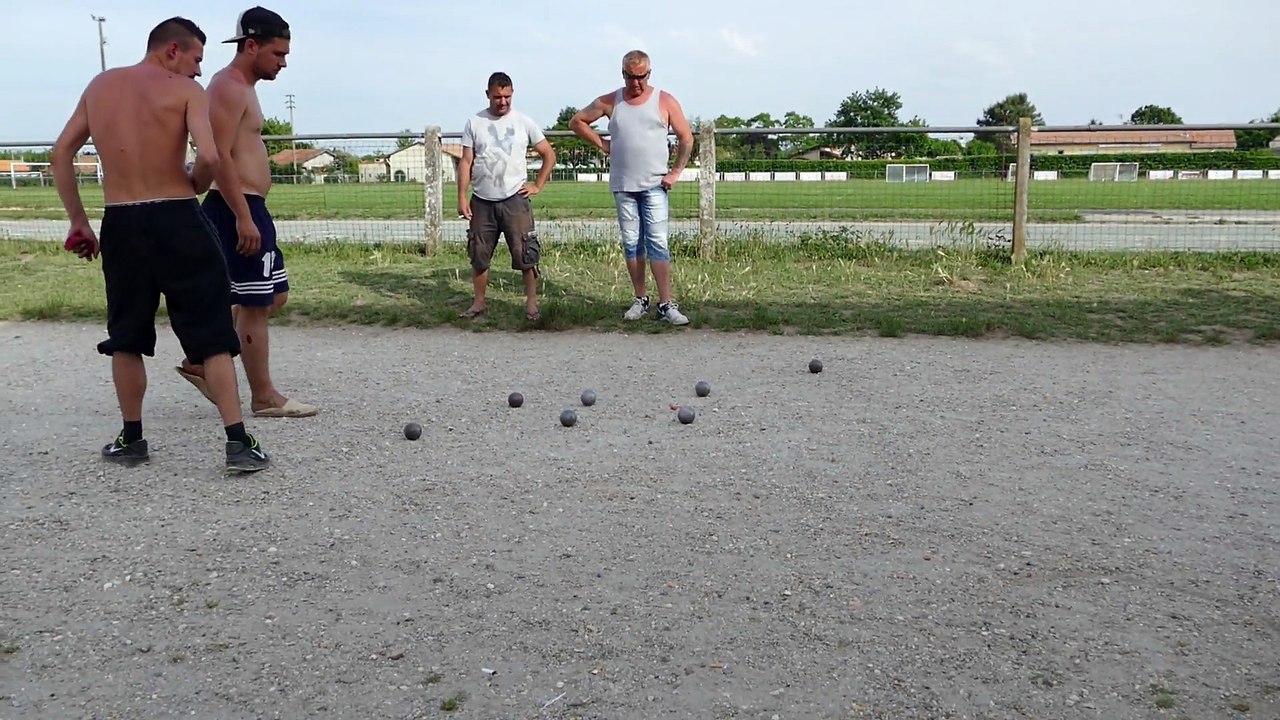 Concours de pétanque annuel organisé par le SJ Macau.