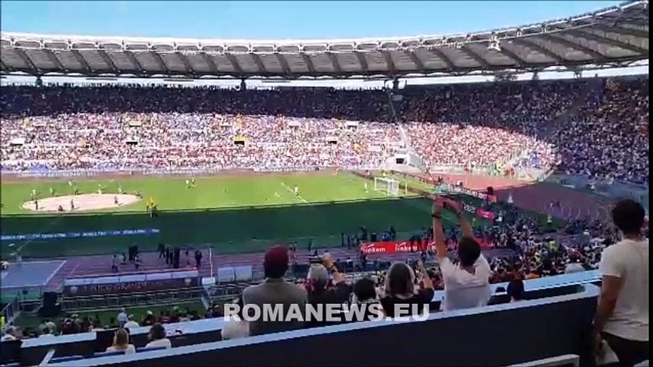 Totti Day, lettura delle formazioni: boato per il capitano