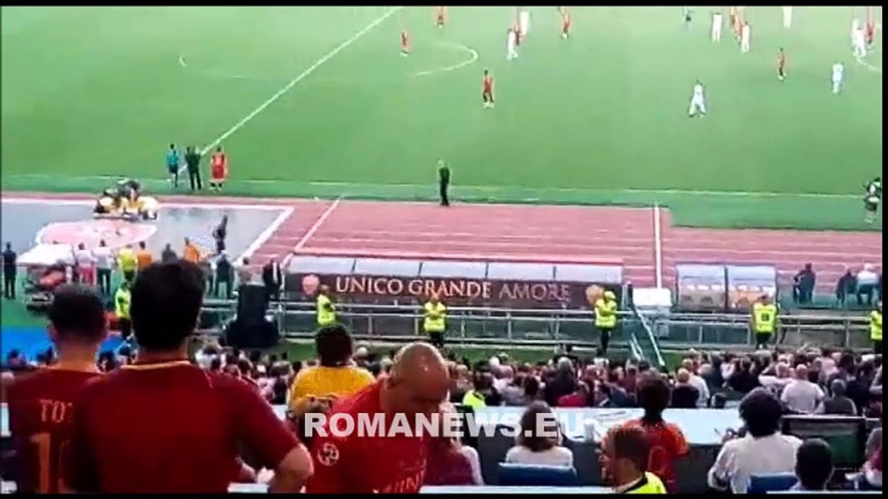 Totti Day: l'ingresso in campo del capitano