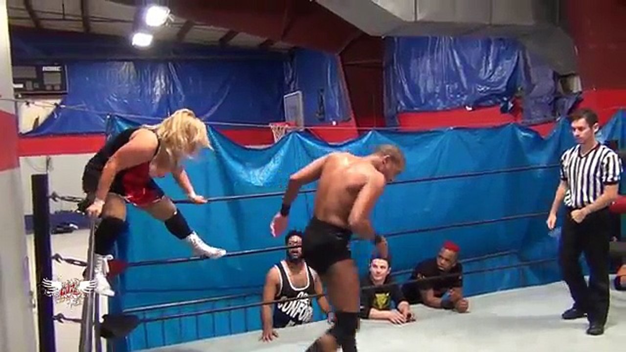 [FREE MATCH] Intergender Match Brooke Danielle v Darius Carter