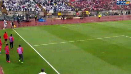 Bongani Zungu: The Midfielder Making Waves in Football 🌟