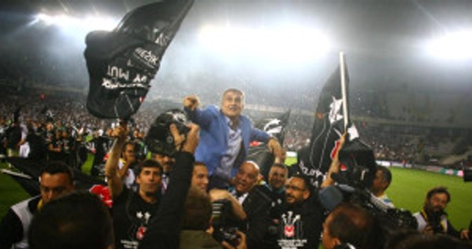 Cumhurbaşkanı Erdoğan Şampiyon Olan Beşiktaş'ı Tebrik Etti