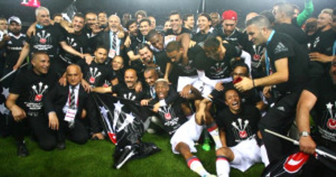 Medipol Başakşehir, Şampiyon Olan Beşiktaş'ı Tebrik Etti