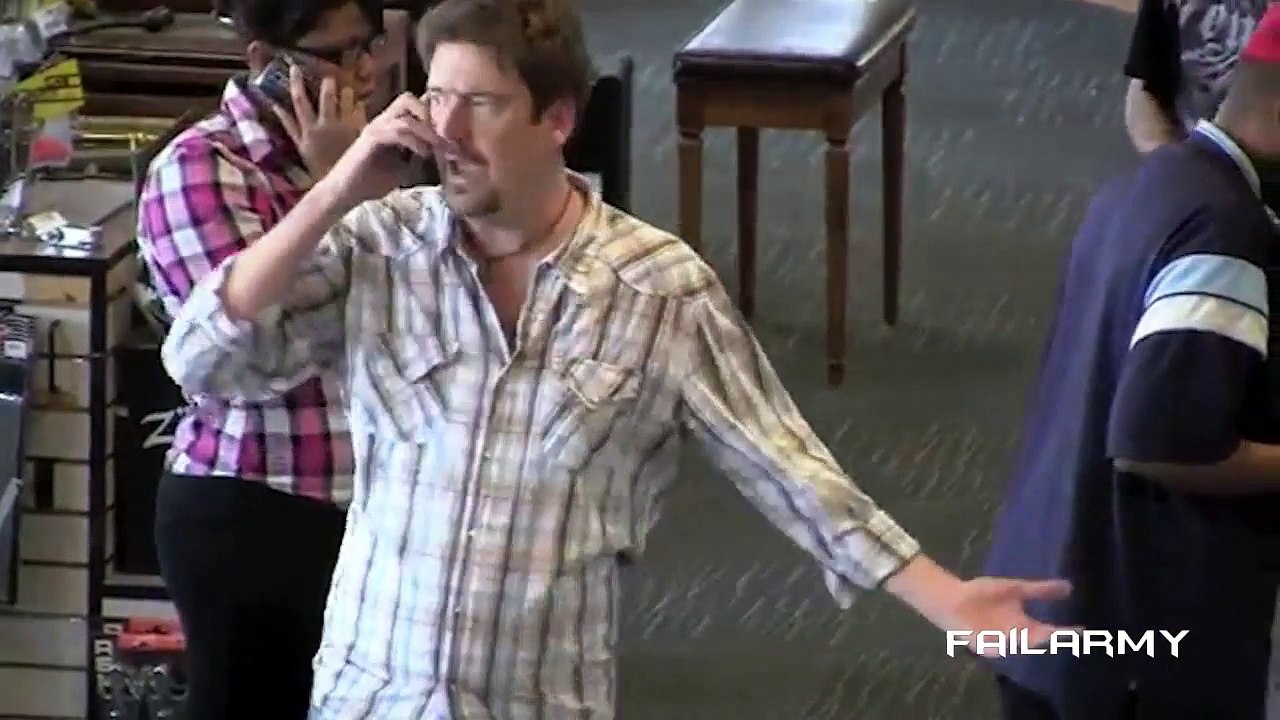 Top 10 Pranks of 2012 _ FailArmy (720p_30fps_H264-192kbit_AAC)