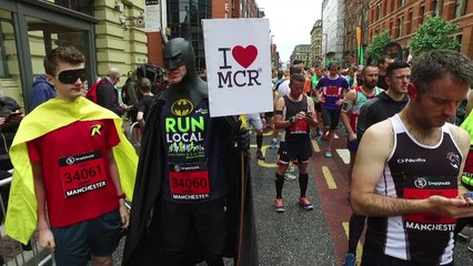 Polícia britânica divulga imagens de homem-bomba