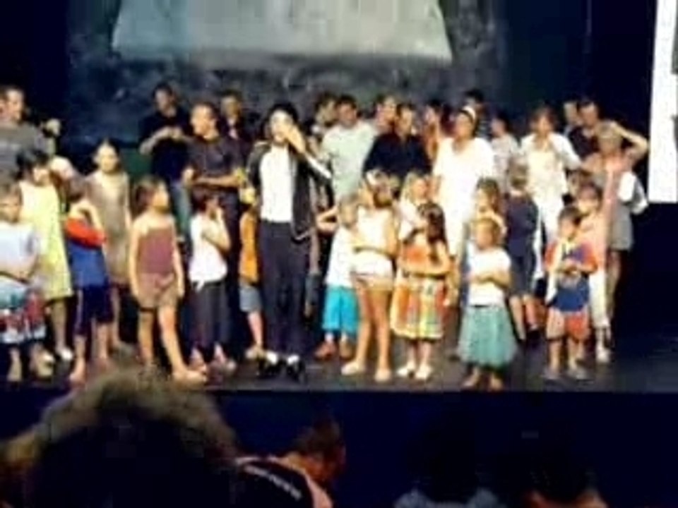 Crazy signs by Lilian et equipe 2007!