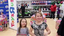 Shopkinson 7 Party At Toys R Us - Meet And Greet - Surprise Toys For Fans _ Toys AndMe
