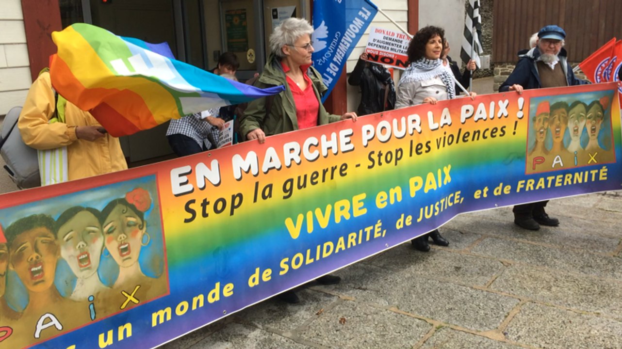 Manifestation contre l'OTAN aux Halles