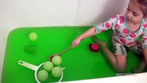 Slime Baff ath Fun & Learn The Color Green _ SISreviews Plays In A Green Slime Baff GROSS!