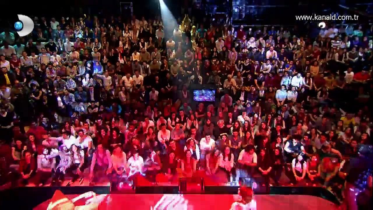 Beyaz Show- Zara'dan İbrahim Tatlıses şarkıları!