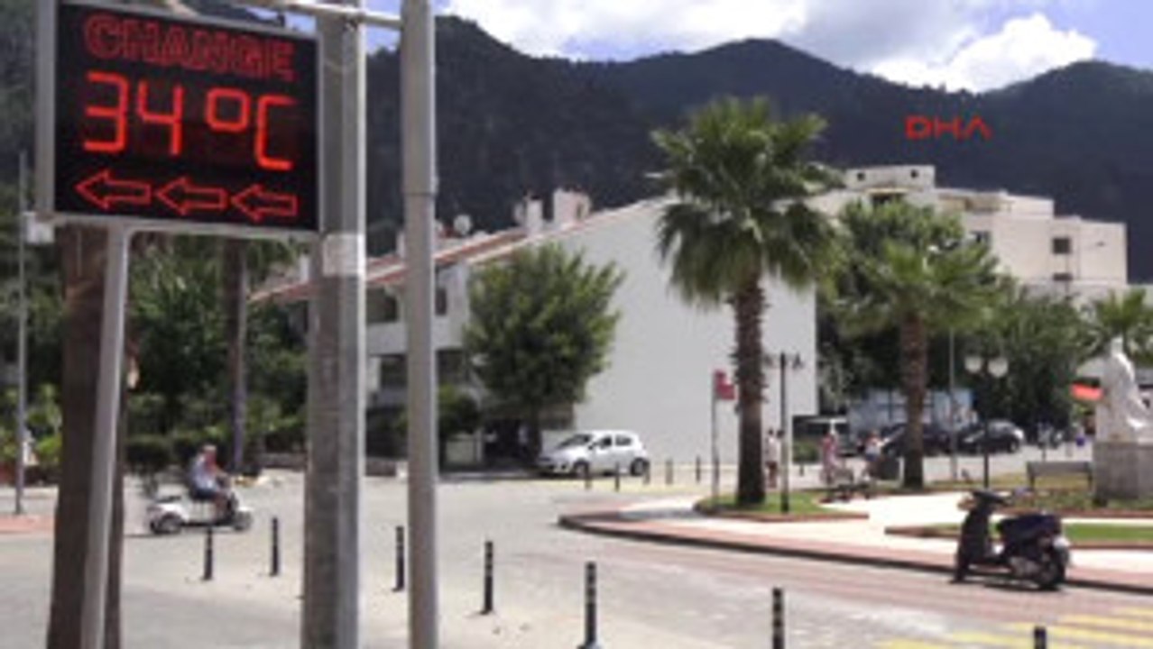 Marmaris Ramazan Ayı Ile Sahiller Turistlere Kaldı