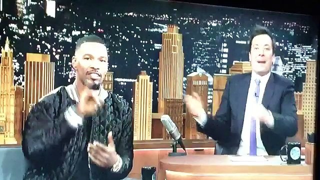 Jamie Foxx s'attire les foudres des malentendants après un sketch jugé intolérable