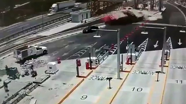 Terrible accident en pleine autoroute, un camion fauche tout sur son passage