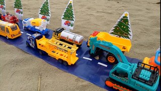Merry Christmas song   Jingle Bells   Police car, truck, bus, fire truck, crane, excavator for kids