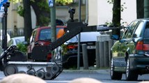 Berlin'de Bombalı Araç Alarmı! Polis Sokakları Kapattı