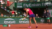 Roland-Garros 2017 : Muguruza alterne entre puissance et finesse (3-1)