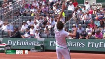 Roland-Garros 2017 : Simon éliminé dès le 1er tour sur une vilaine double faute (1-6, 6-2, 6-4, 6-1)