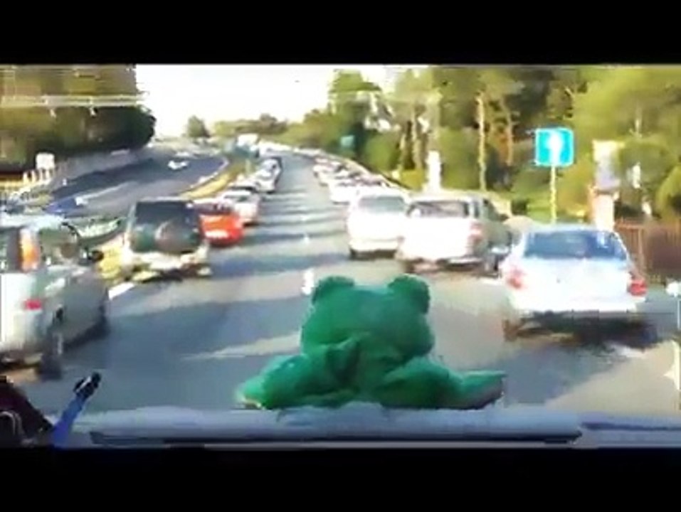 مہزب قومیں کیسے جگہ دیتی ہے ایمپولینش کو دیکھیں اس ویڈیو میں ایسی ہی قومیں ترقی کرتی ہیں