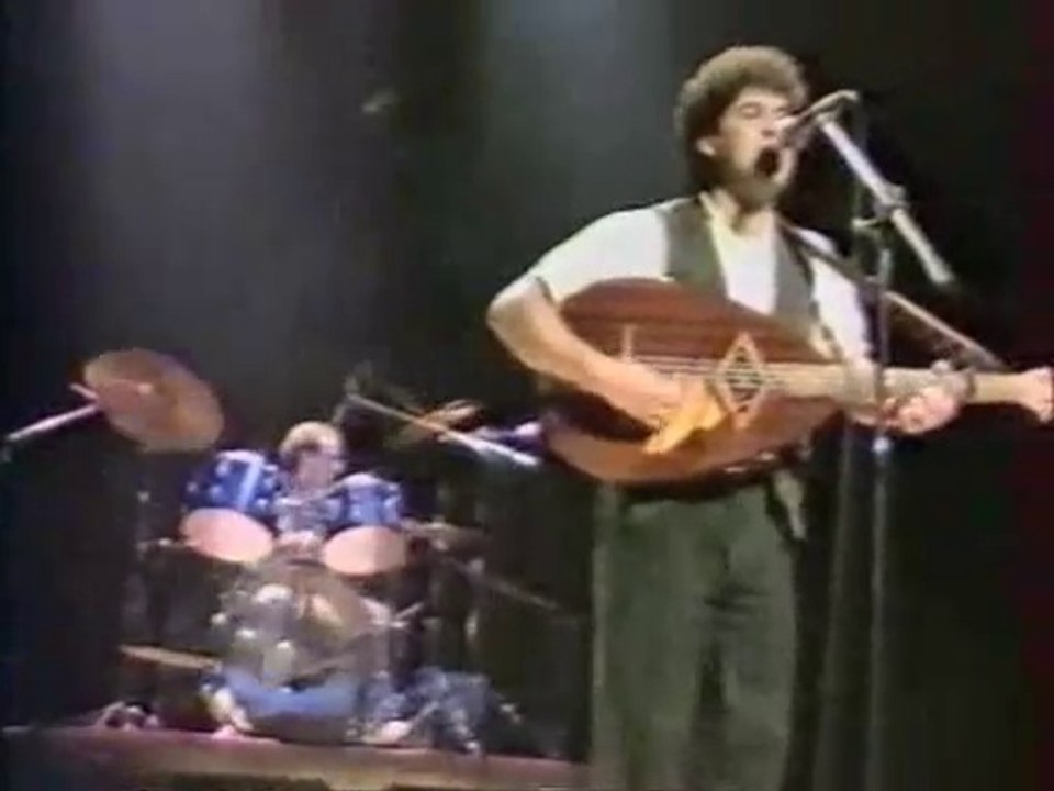 Hamidouche "Achou" (1993) Batterie : Akli Bouzekri
