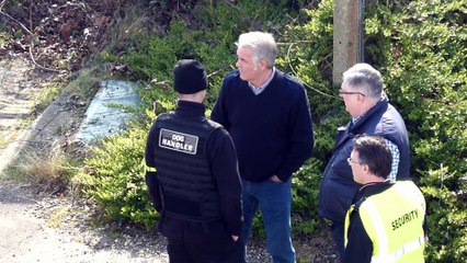 Travellers and Bailiffs stand off in Three Bridges, Crawley