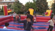 Çocuklar Hücum Etti, Şişme Oyun Parkı Devrildi